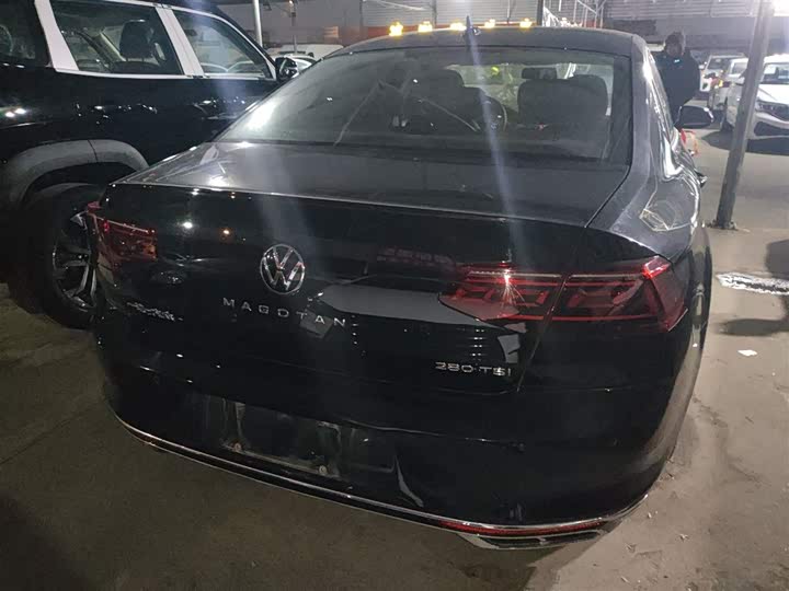 Фото 6 - Volkswagen Magotan