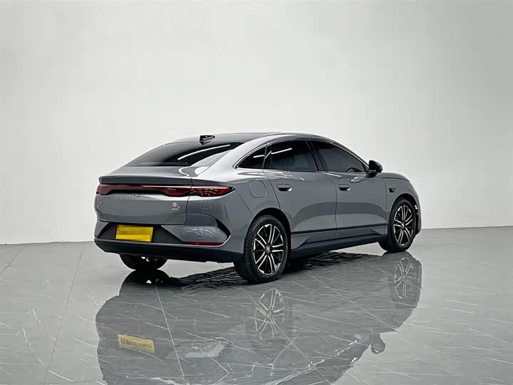 Фото 6 - BYD Qin L