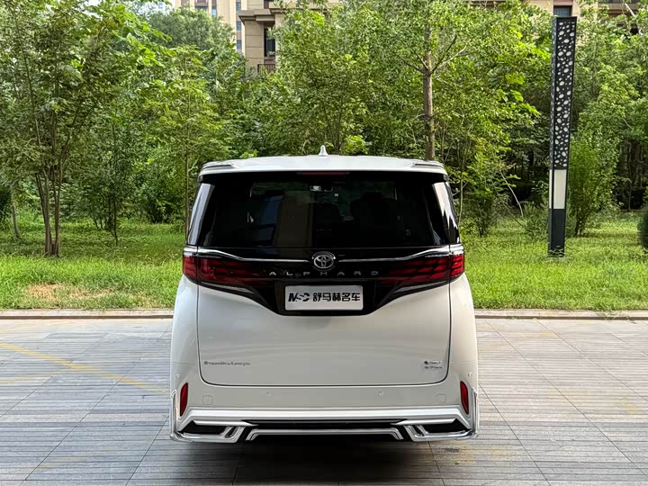 Фото 6 - Toyota Alphard