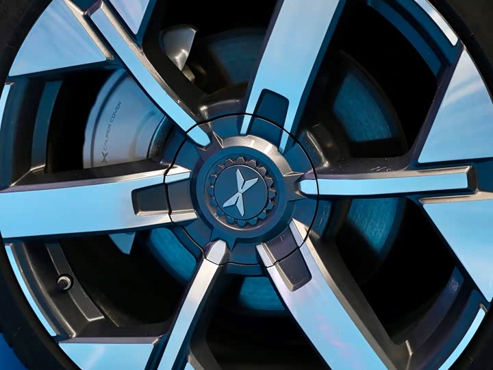 Фото 6 - XPeng Mona M03