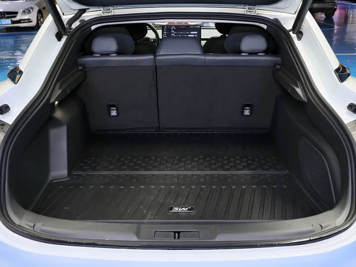 Фото 7 - XPeng Mona M03