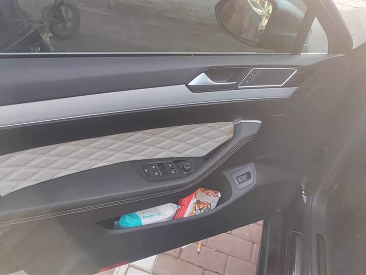 Фото 7 - Volkswagen Magotan