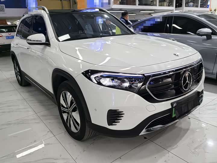 Фото 3 - Mercedes-Benz EQB