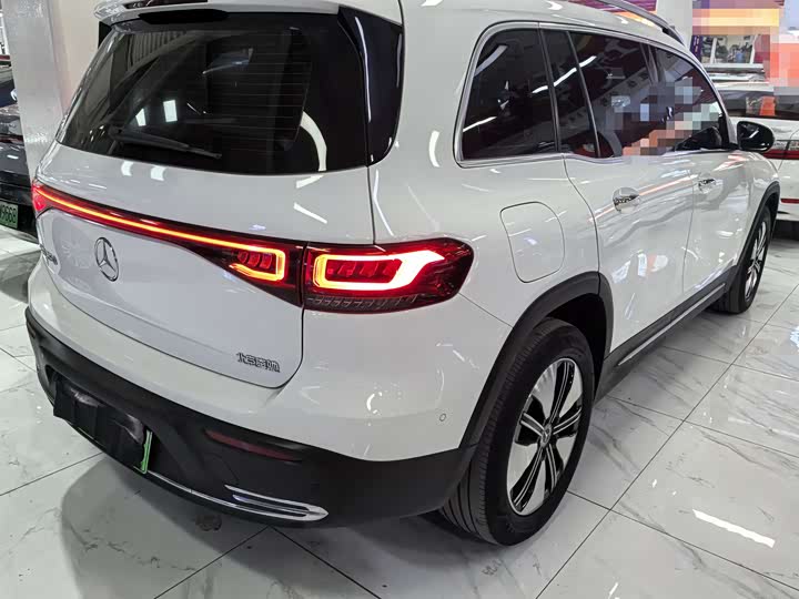 Фото 6 - Mercedes-Benz EQB