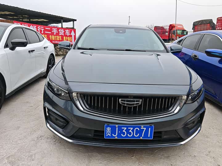 Фото 2 - Geely Preface