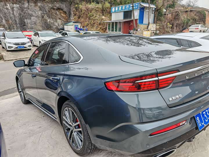 Фото 7 - Geely Preface