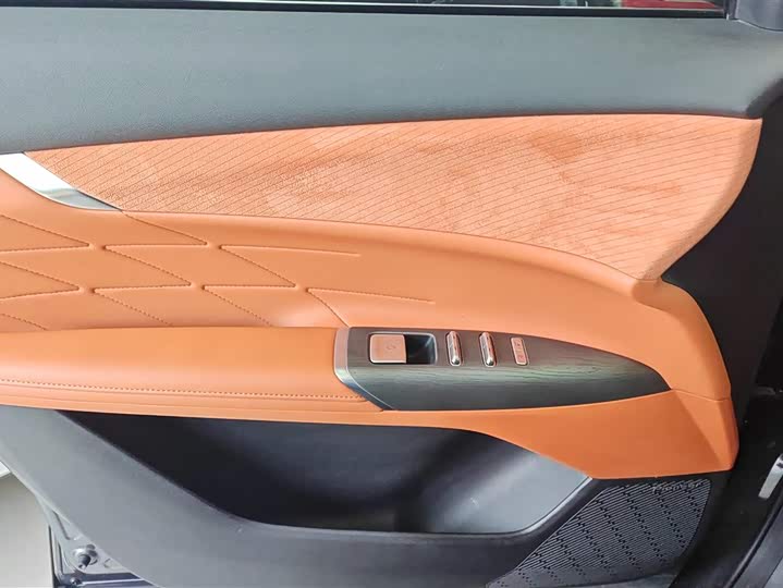 Фото 7 - Changan CS75 Plus