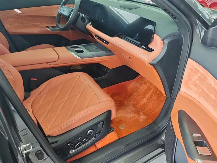 Фото 8 - Changan CS75 Plus