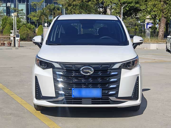 Фото 2 - GAC Trumpchi M6