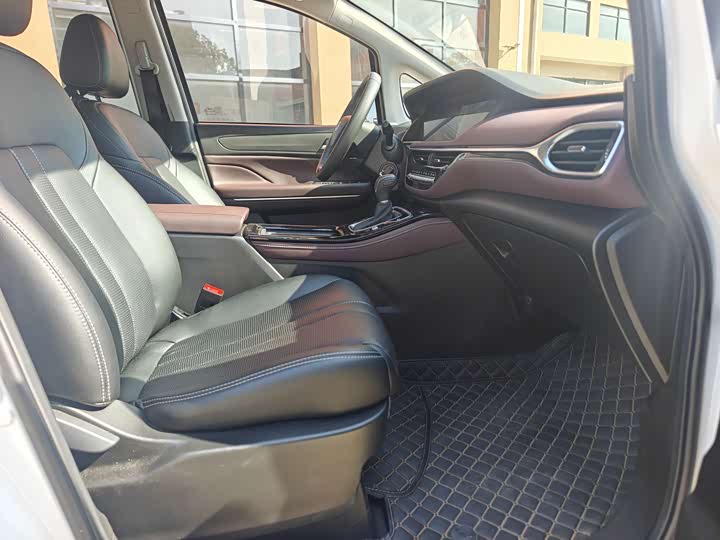 Фото 8 - GAC Trumpchi M6