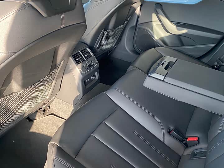 Фото 9 - Audi A5