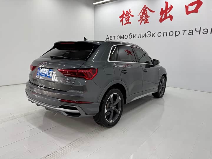 Фото 4 - Audi Q3