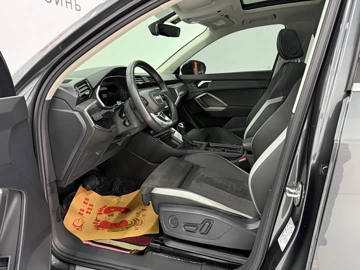 Фото 9 - Audi Q3