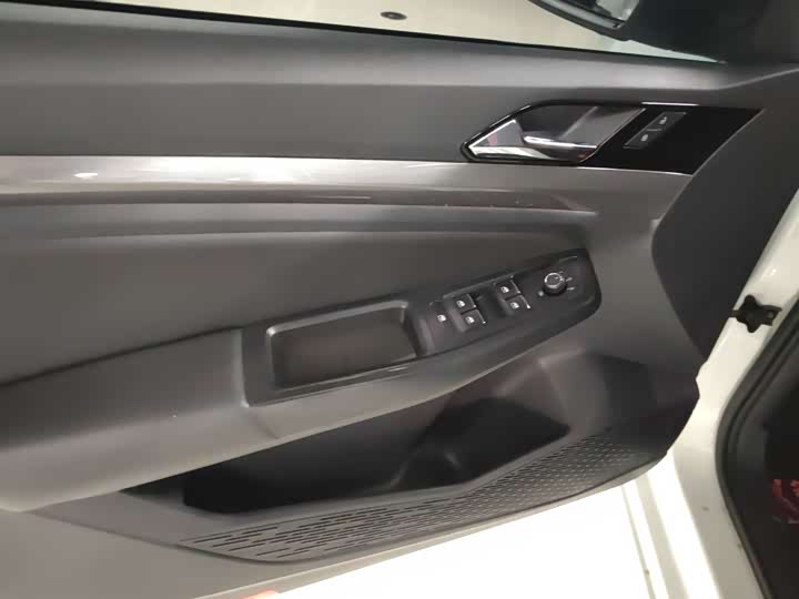 Фото 4 - Volkswagen Bora