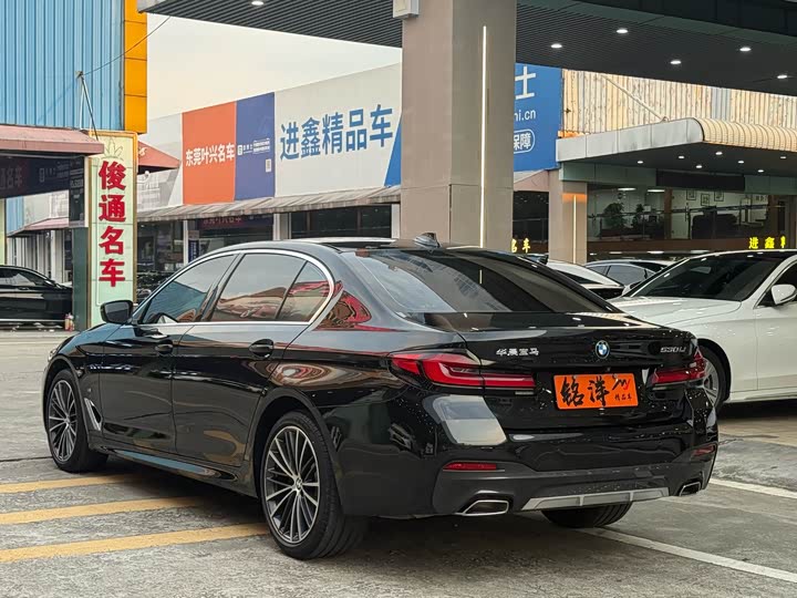 Фото 6 - BMW 5 Series