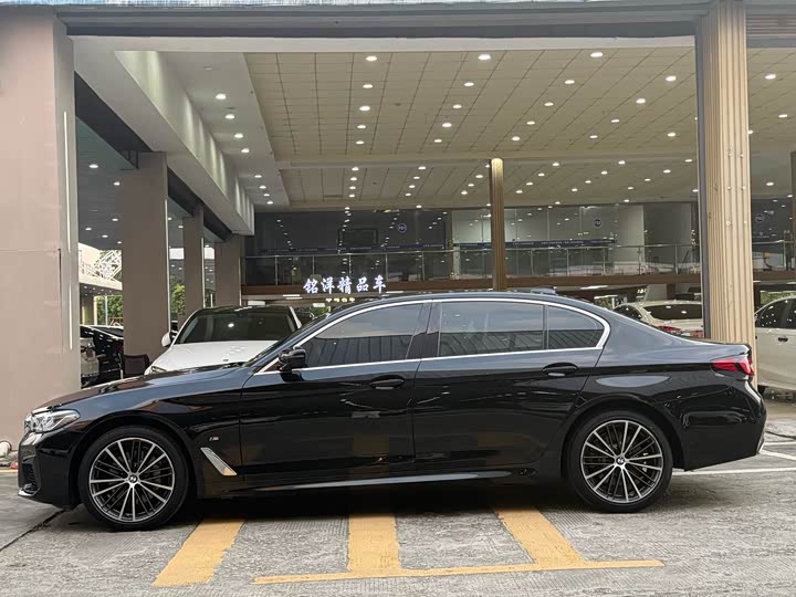 Фото 7 - BMW 5 Series