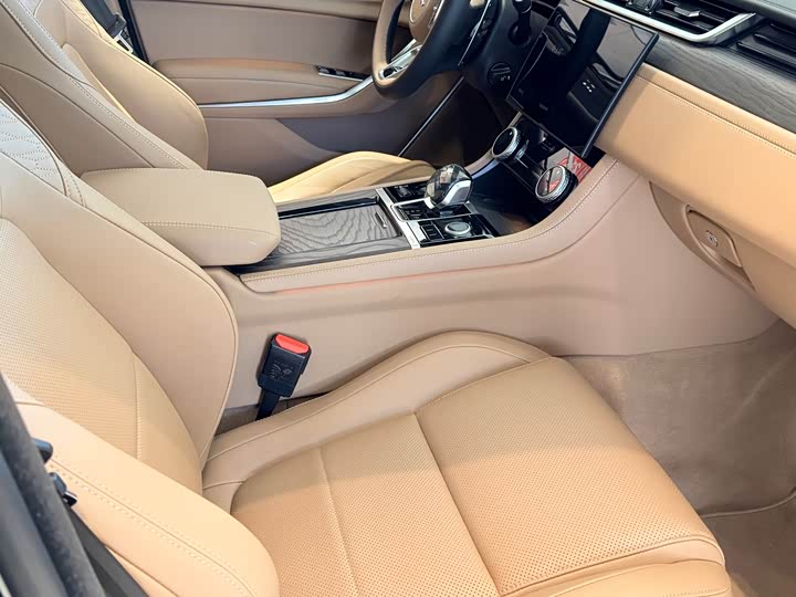 Фото 5 - Jaguar XF L