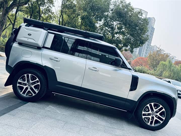 Фото 2 - Land Rover Defender