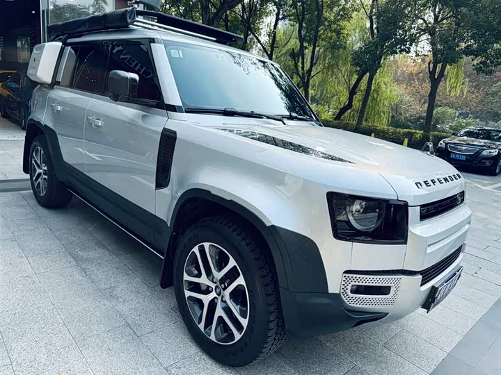 Фото 4 - Land Rover Defender