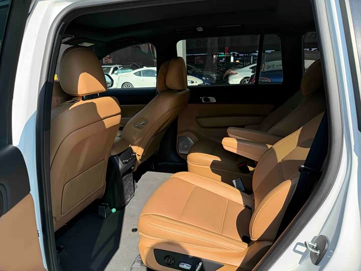 Фото 9 - LiXiang One