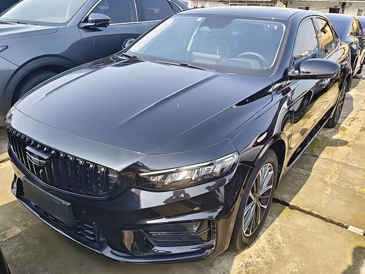 Фото 1 - Geely Preface