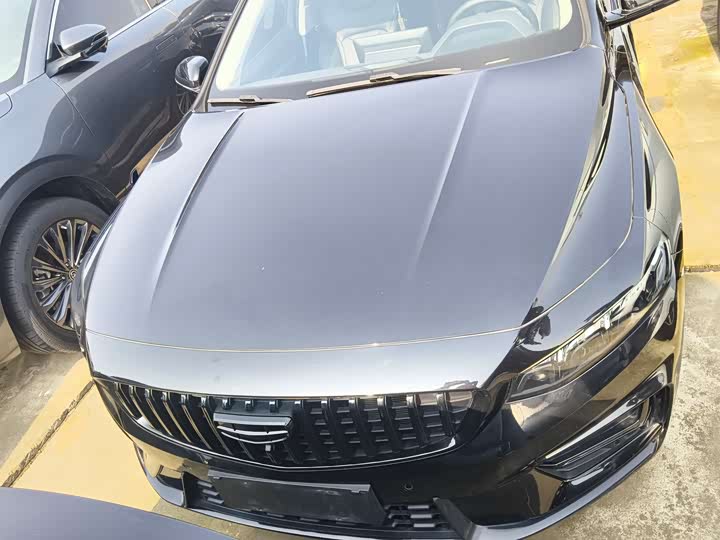 Фото 2 - Geely Preface