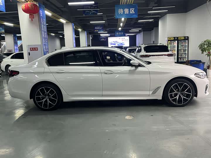 Фото 4 - BMW 5 Series