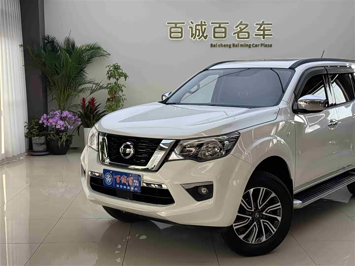 Фото 2 - Nissan Terra