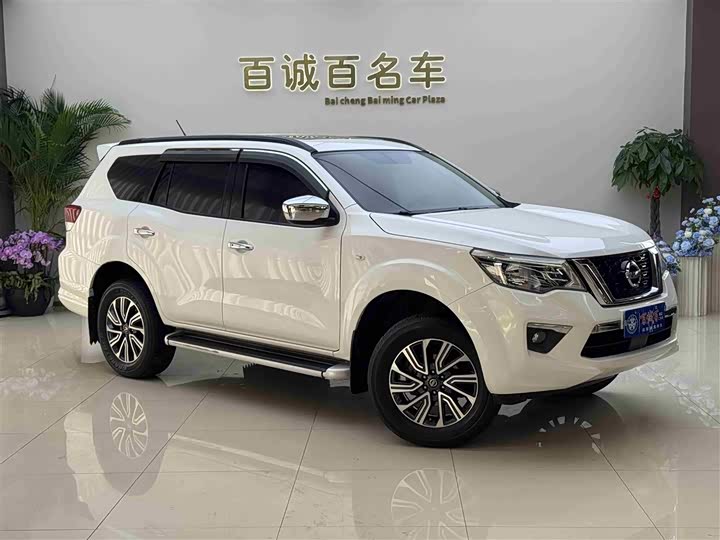 Фото 3 - Nissan Terra