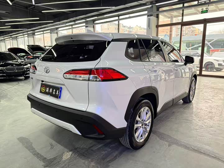 Фото 3 - Toyota Corolla Cross