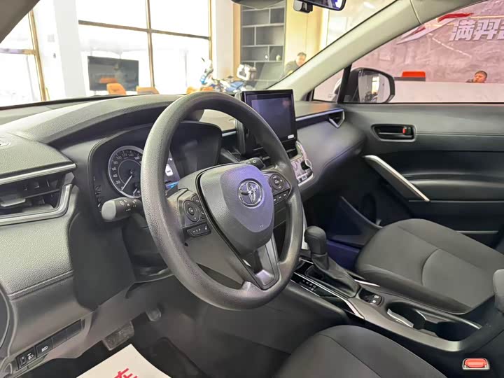 Фото 7 - Toyota Corolla Cross