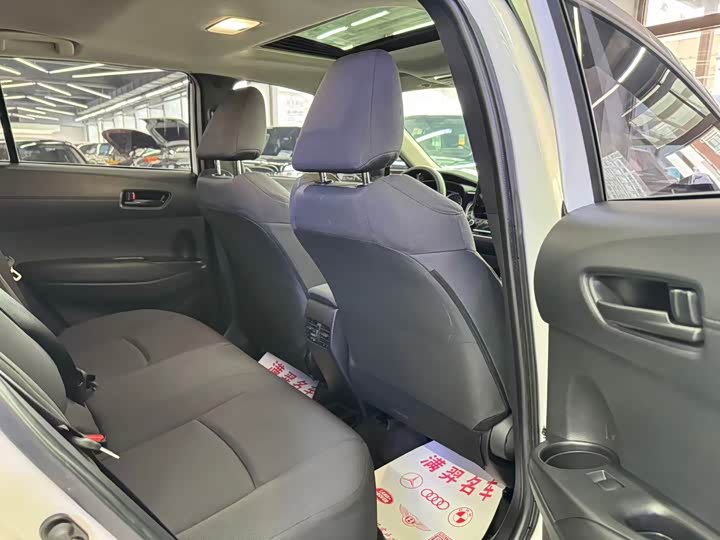 Фото 9 - Toyota Corolla Cross