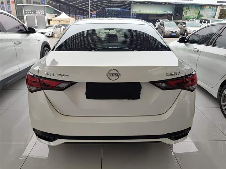 Фото 6 - Nissan Sylphy