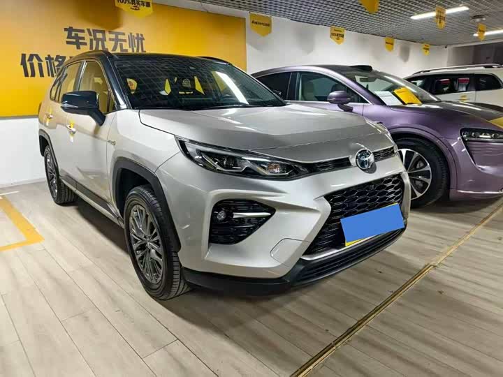 Фото 1 - Toyota Wildlander