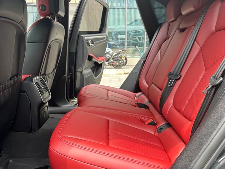 Фото 8 - Porsche Macan