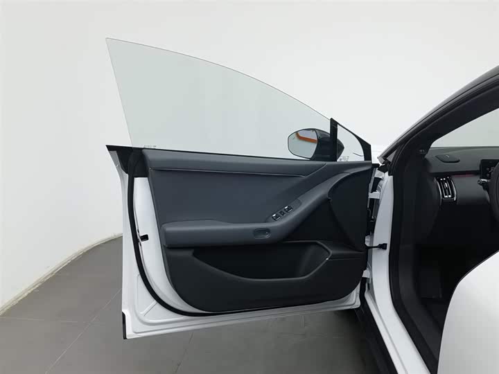 Фото 8 - XPeng F57