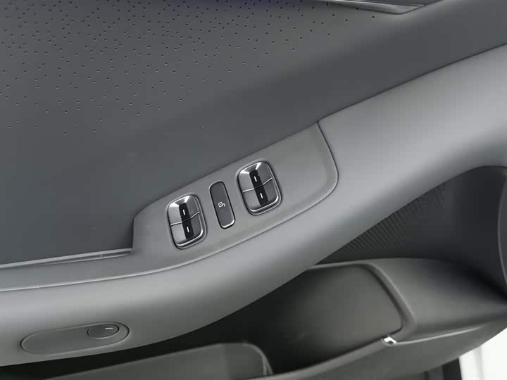 Фото 9 - XPeng F57