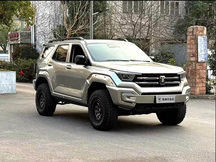 Фото 3 - Tank 400 Hybrid