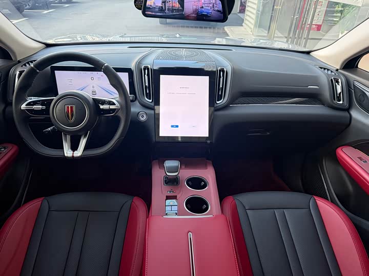 Фото 8 - Hongqi HS3