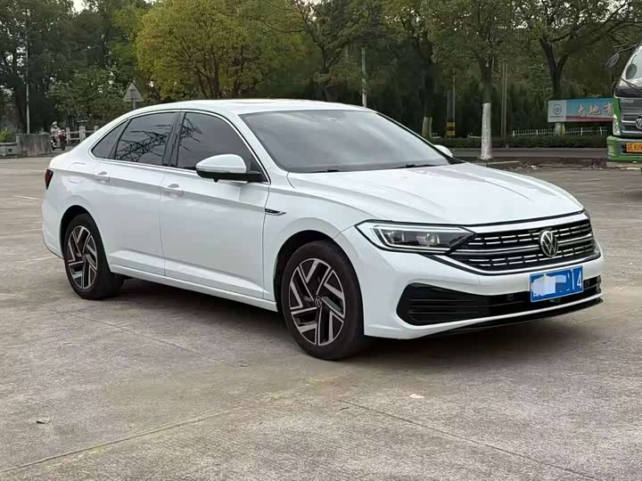 Фото 3 - Volkswagen Sagitar L