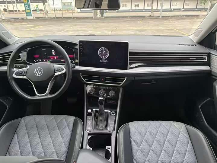 Фото 8 - Volkswagen Sagitar L