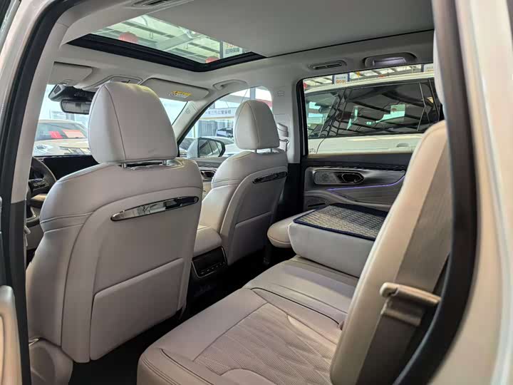 Фото 7 - GAC Trumpchi GS8