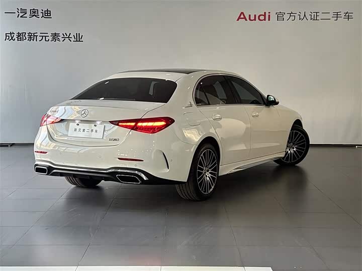 Фото 4 - Mercedes-Benz C-Class