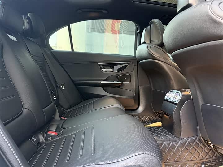 Фото 7 - Mercedes-Benz C-Class