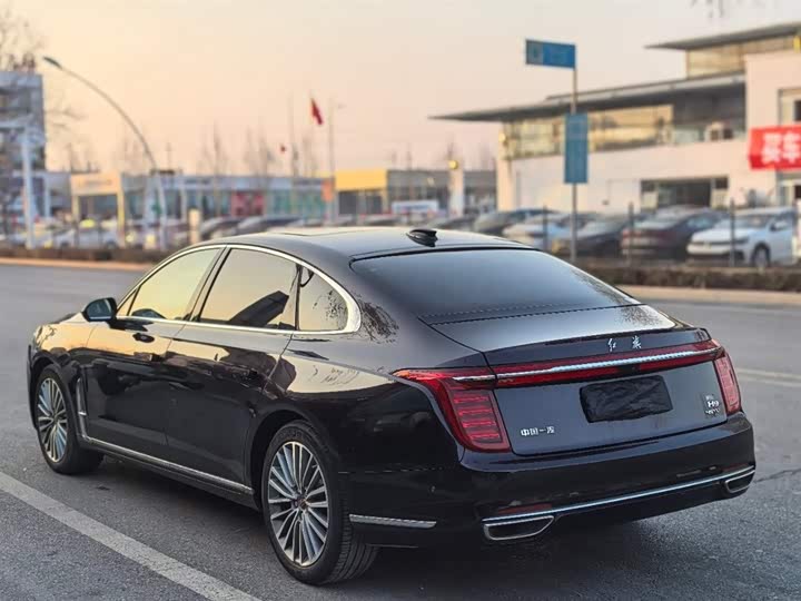 Фото 5 - Hongqi H9