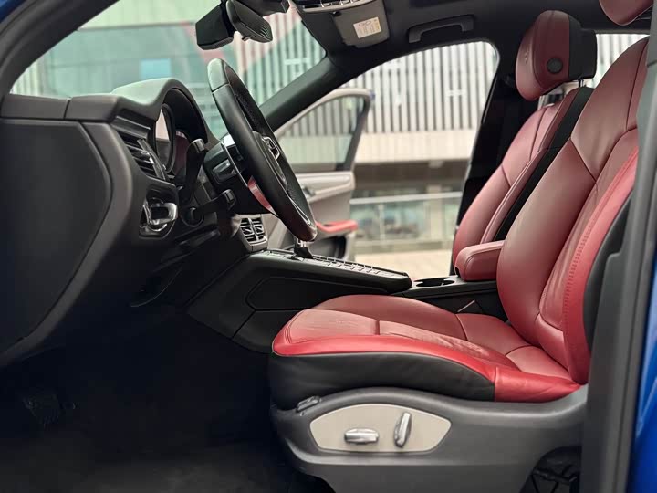 Фото 8 - Porsche Macan