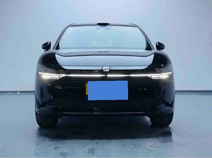 Фото 2 - Zeekr 7X