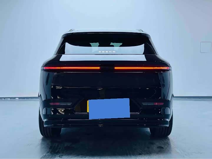 Фото 4 - Zeekr 7X