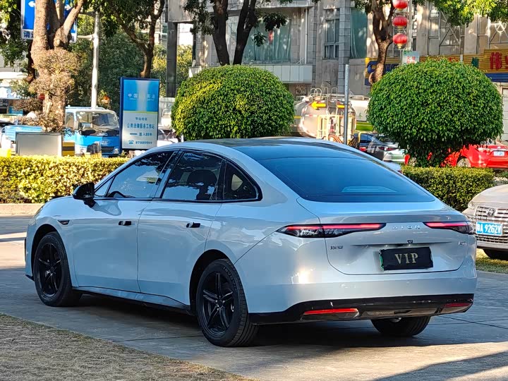 Фото 7 - GAC Aion RT