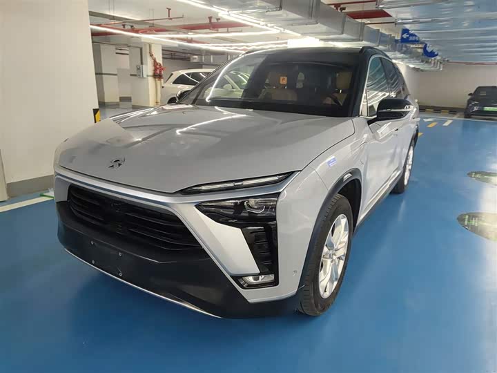 Фото 1 - Nio ES8